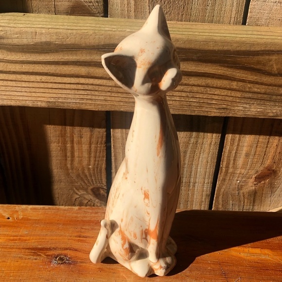 Alabama Clay Tall Sleek Cat Statuette Cream with Reddish Orange Swirls - Picture 2 of 7